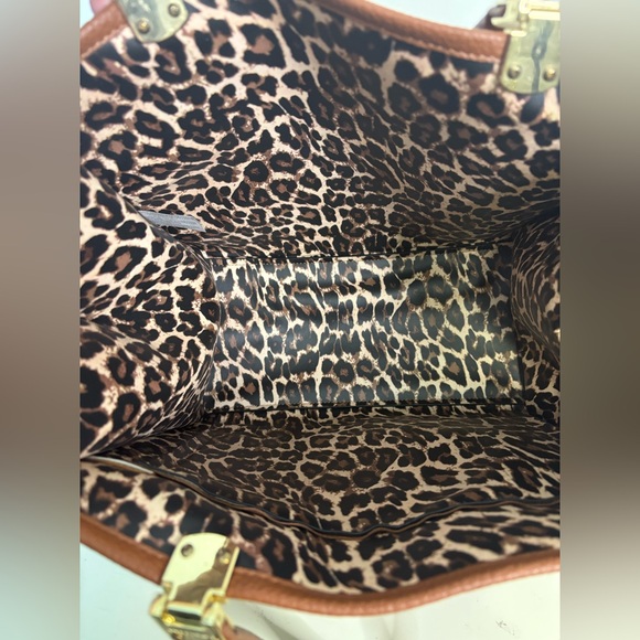 Steve Madden Rich Brown Purse with Gold Accents - Picture 4 of 8